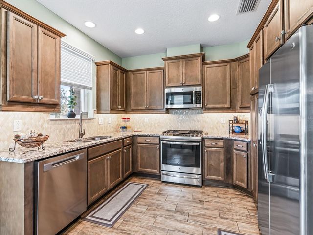 5641 NW 37TH LANE RD, Ocala, FL 34482