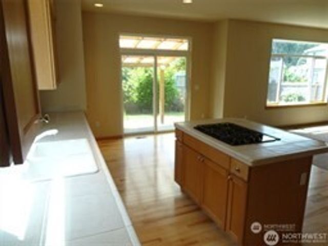 122 185th Place SW, Bothell, WA 98012