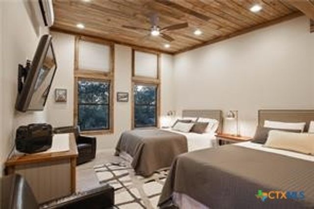 3358 Drapers Cove, Lago Vista, TX 78645