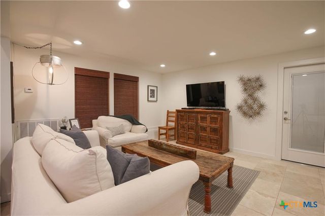 3358 Drapers Cove, Lago Vista, TX 78645