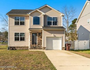 545 Hopedale Drive SW, Berkeley, NJ 08721