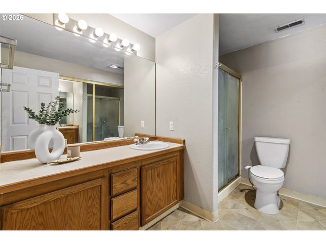 1621 Ne 113TH St 132, Vancouver, WA 98686