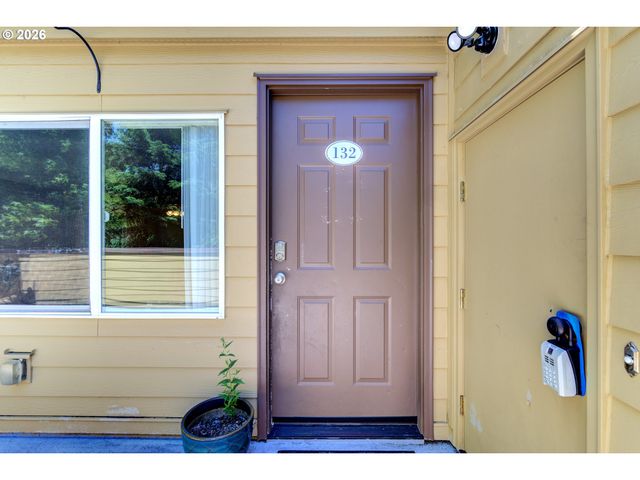 1621 Ne 113TH St 132, Vancouver, WA 98686