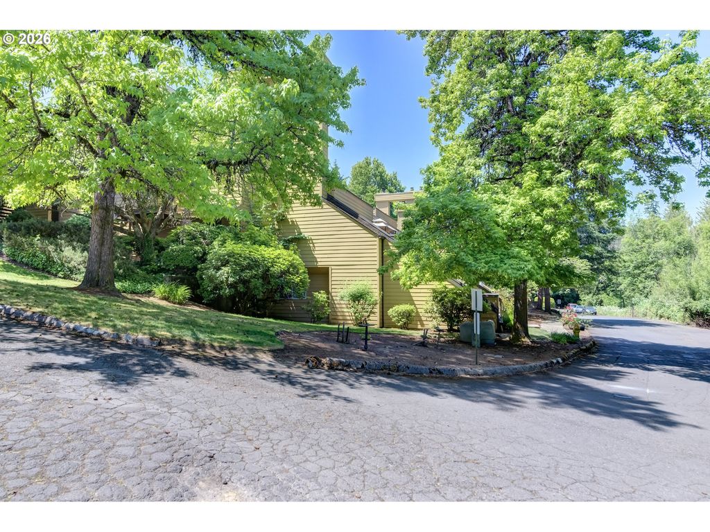 1621 Ne 113TH St 132, Vancouver, WA 98686