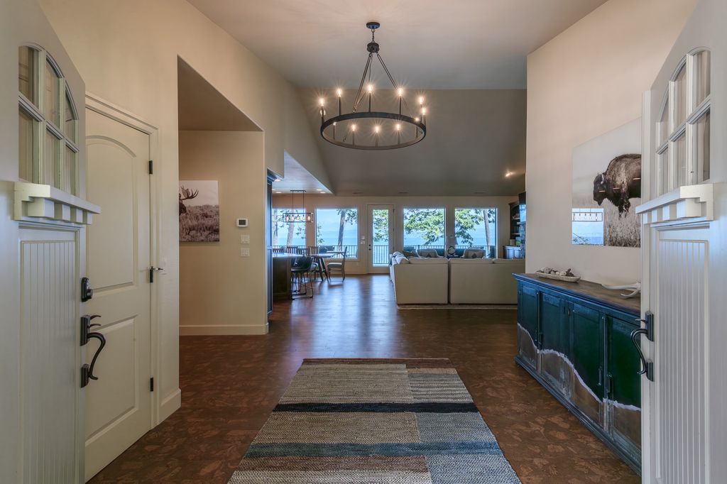 253 Tamarack Terrace, Lakeside, MT 59922 photo 18