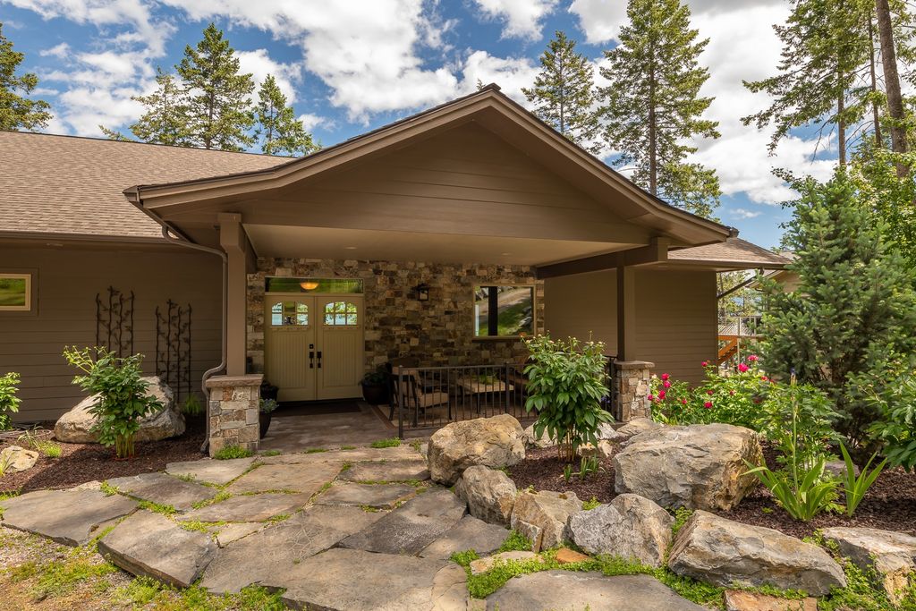 253 Tamarack Terrace, Lakeside, MT 59922 photo 4