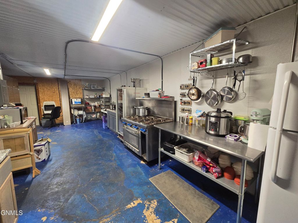 105 Main Street S, Zeeland, ND 58581 photo 10