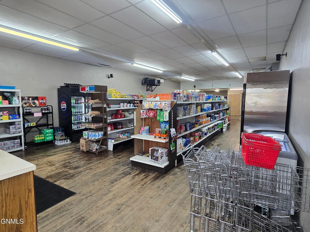 105 Main Street S, Zeeland, ND 58581 photo 4