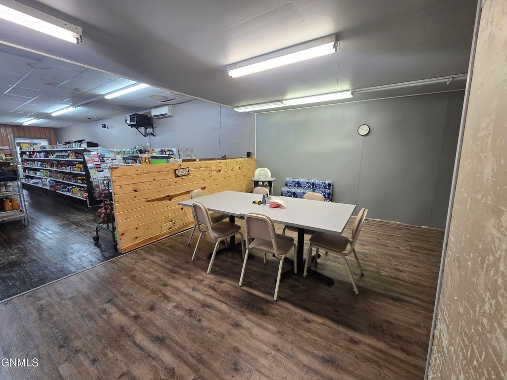 105 Main Street S, Zeeland, ND 58581 photo 9