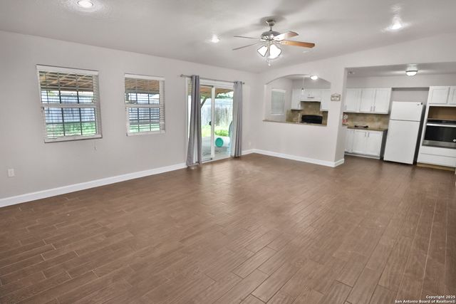 7730 Pipers View, San Antonio, TX 78251