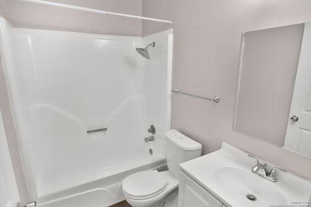 7730 Pipers View, San Antonio, TX 78251