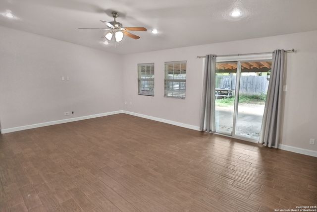 7730 Pipers View, San Antonio, TX 78251