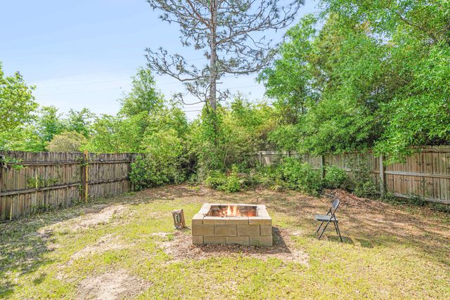 2706 Shoreview Court, Navarre, FL 32566