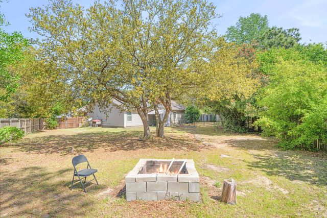 2706 Shoreview Court, Navarre, FL 32566
