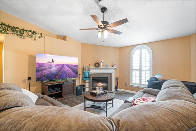 2706 Shoreview Court, Navarre, FL 32566