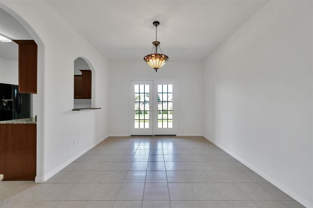 30719 W Lost Creek Boulevard, Magnolia, TX 77355
