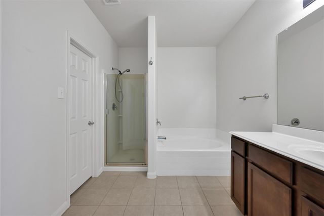 30719 W Lost Creek Boulevard, Magnolia, TX 77355