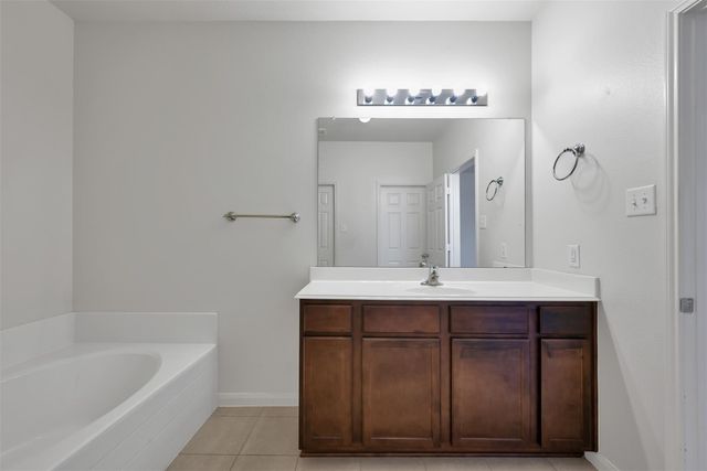 30719 W Lost Creek Boulevard, Magnolia, TX 77355