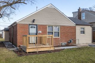 113 N Rebecca Street, Glenwood, IL 60425