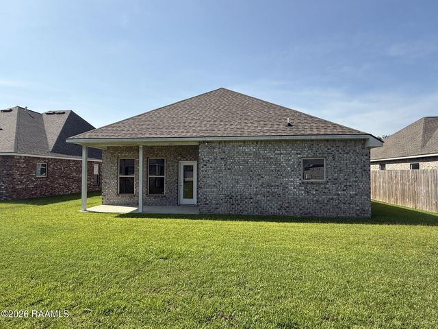 216 Wild Cherry Lane, Lafayette, LA 70508