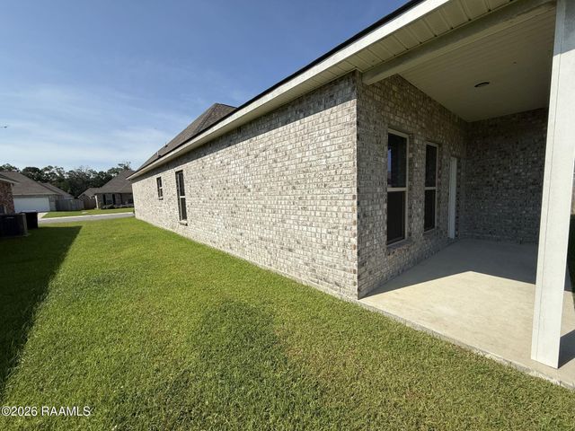 216 Wild Cherry Lane, Lafayette, LA 70508