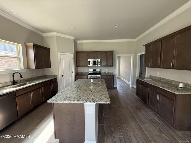 216 Wild Cherry Lane, Lafayette, LA 70508