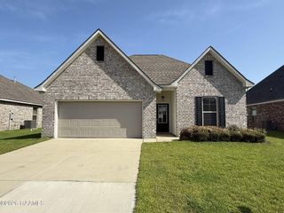216 Wild Cherry Lane, Lafayette, LA 70508