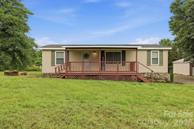 1309 Poole Gooden Road, Hiddenite, NC 28636