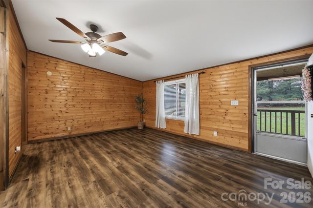 1309 Poole Gooden Road, Hiddenite, NC 28636