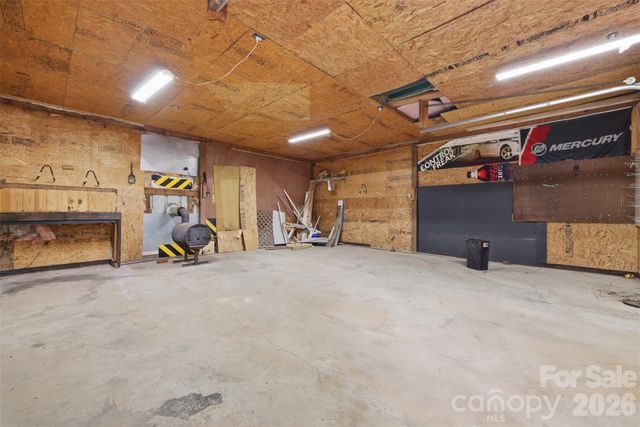 1309 Poole Gooden Road, Hiddenite, NC 28636