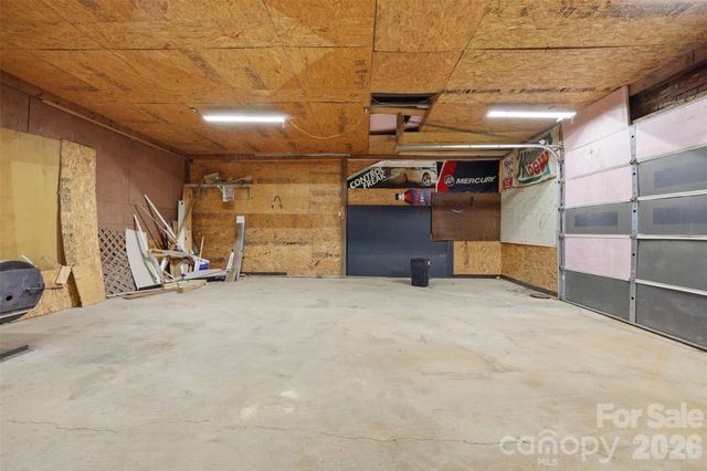 1309 Poole Gooden Road, Hiddenite, NC 28636