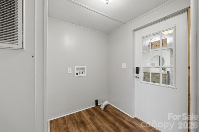 1309 Poole Gooden Road, Hiddenite, NC 28636