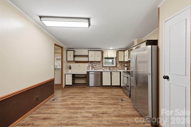 1309 Poole Gooden Road, Hiddenite, NC 28636