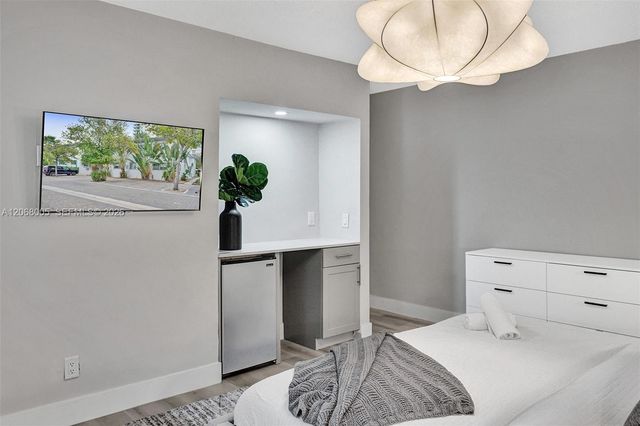 1430 16th Street 1, Miami Beach, FL 33139