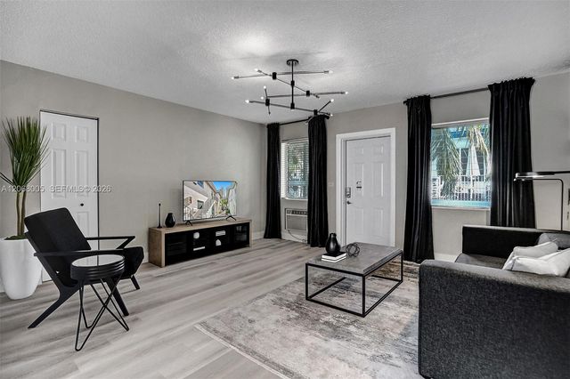 1430 16th Street 1, Miami Beach, FL 33139