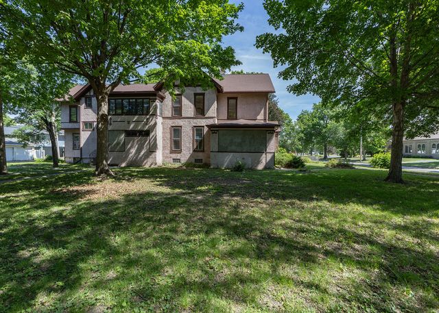 728 21st Street, Rock Island, IL 61201