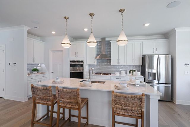 734 Alberta Avenue, Oswego, IL 60543