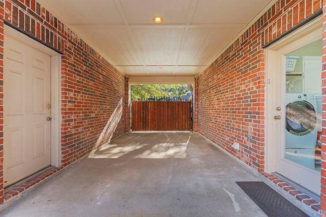 2207 Spring Lake Park Lane, Spring, TX 77386