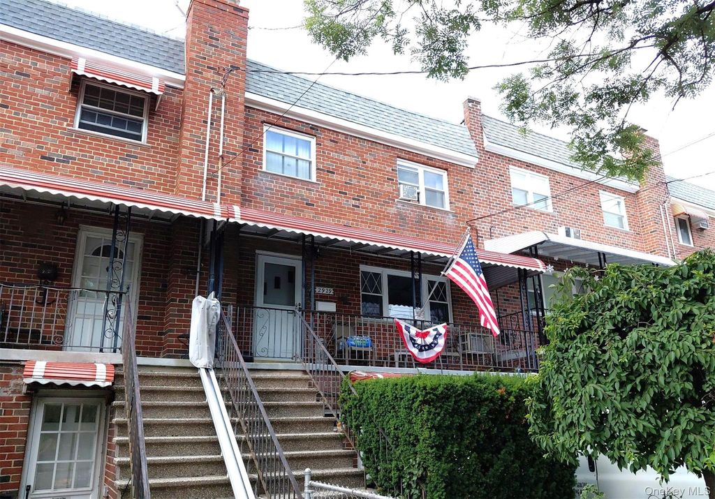 2929 Harding Avenue, Bronx, NY 10465 — exterior