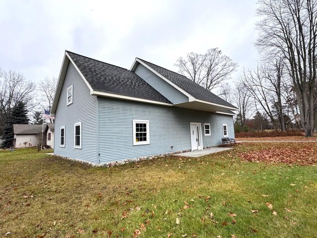 103 Ultra Court, Roscommon, MI 48653