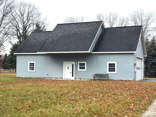 103 Ultra Court, Roscommon, MI 48653