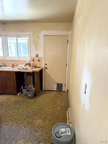 9 Loch Lomond Lane, Pueblo, CO 81001