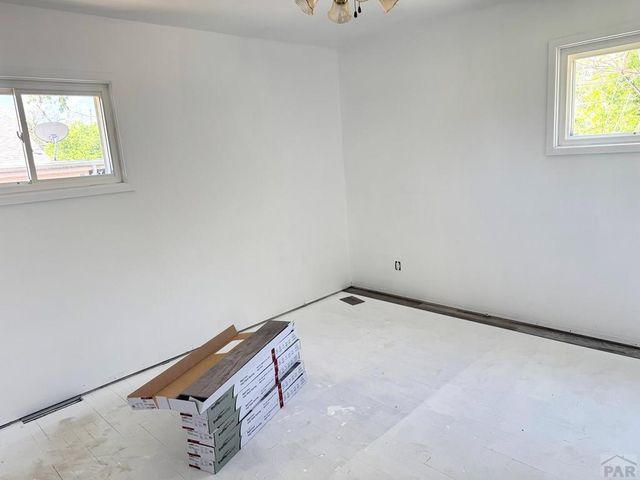 9 Loch Lomond Lane, Pueblo, CO 81001