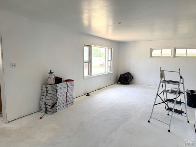 9 Loch Lomond Lane, Pueblo, CO 81001