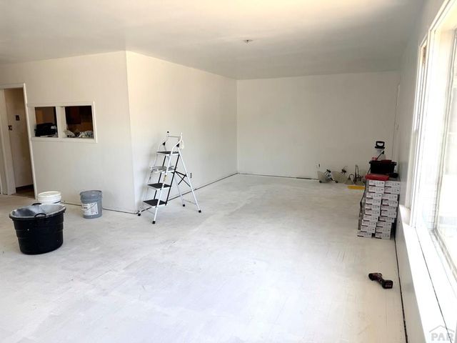 9 Loch Lomond Lane, Pueblo, CO 81001