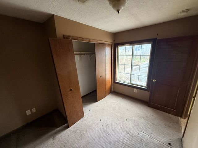 1417 W 12th Street, Davenport, IA 52804