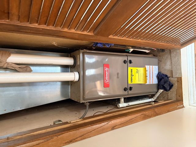 1417 W 12th Street, Davenport, IA 52804