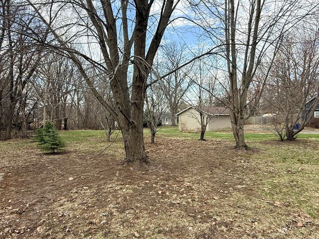 1417 W 12th Street, Davenport, IA 52804