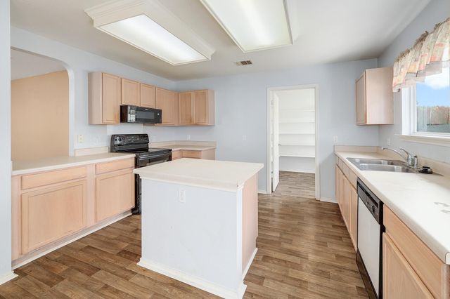 1621 Apollo CIR, Round Rock, TX 78664