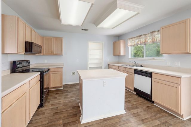 1621 Apollo CIR, Round Rock, TX 78664